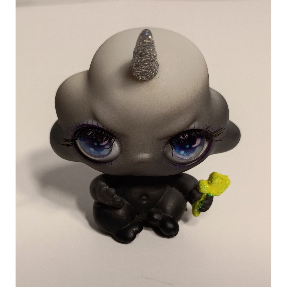 Rainbow Poopsie Cutie Tooties Slime Surprise Series Boom Figure